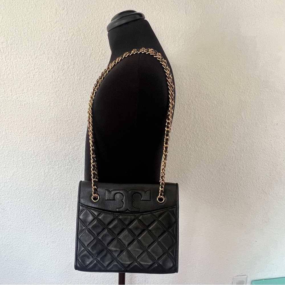 Tory Burch Handbag / Crossbody - Picture 1 of 12